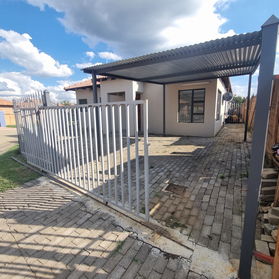 4 Bedroom Property for Sale in Melodie North West